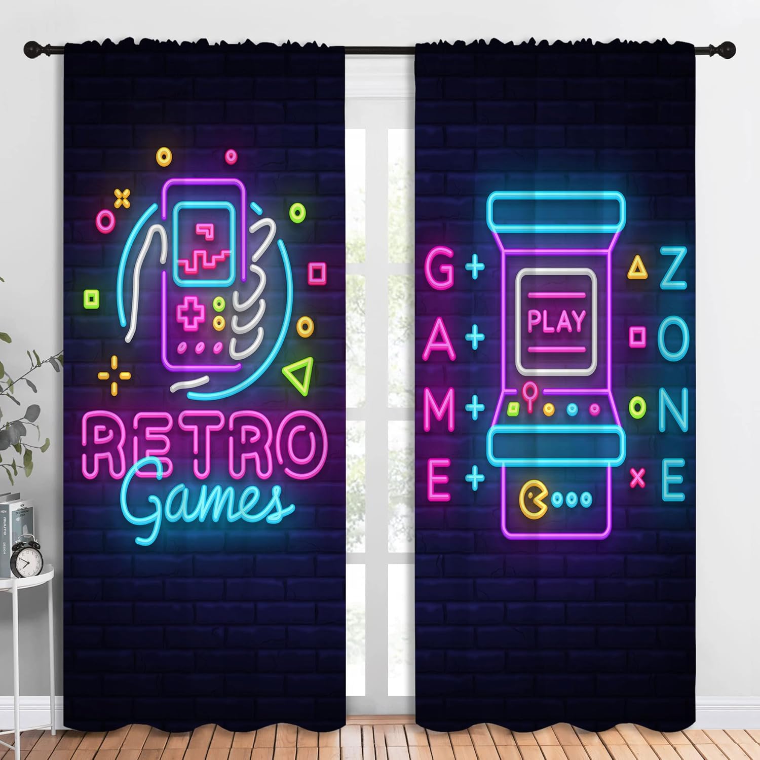 Background Retro Gaming - ผ้าม่านกันแสงลายเกมอาร์ตเรโทรและเกมอาร์เคดสำหรับห้องนอนเด็กชายเด็กหญิง พร้อมลายจอยเกมและไฟพื้นหลังผนัง